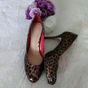 Leopart print platforms heels